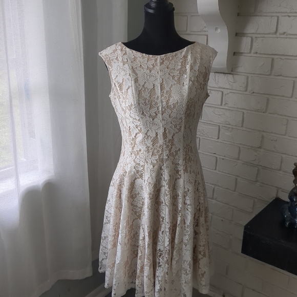 Danny & Nicole Dresses & Skirts - Danny & Nicole Cream Sleeveless A-Line Mini Dress